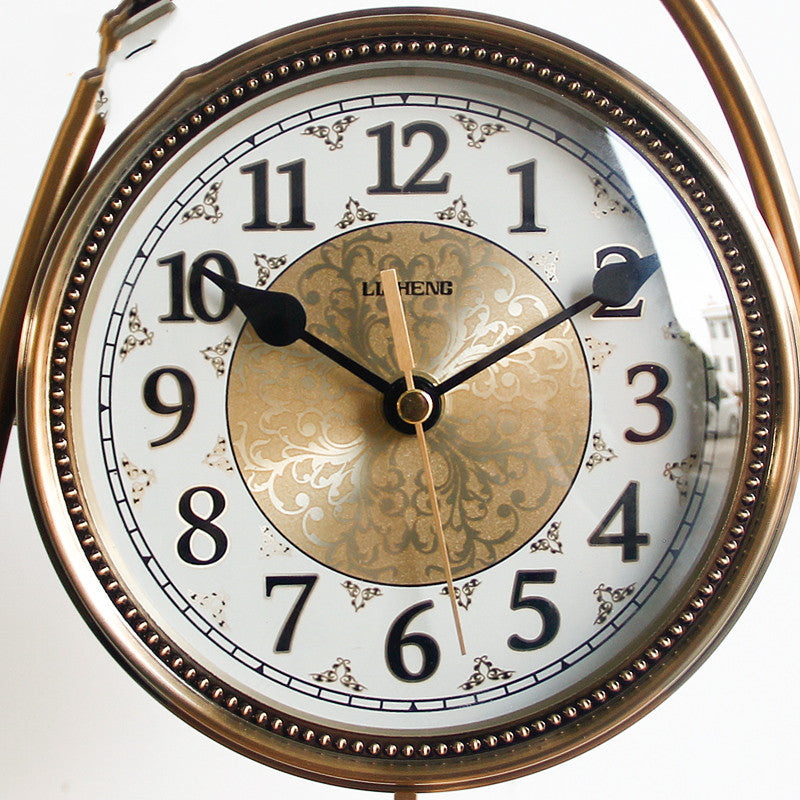 Lisheng Light Luxury Deer Head Clock Living Room Metal Clock Home