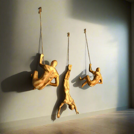 Aluminium Gold Finish Climbing Man 16*21*16-V Home Decor