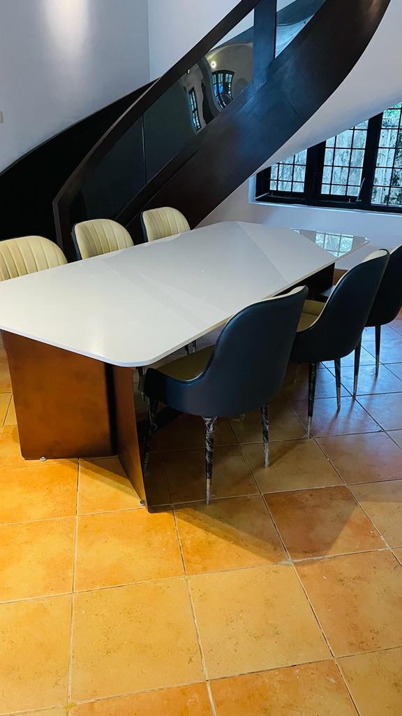 6 Seater Dining Table 72*42*30