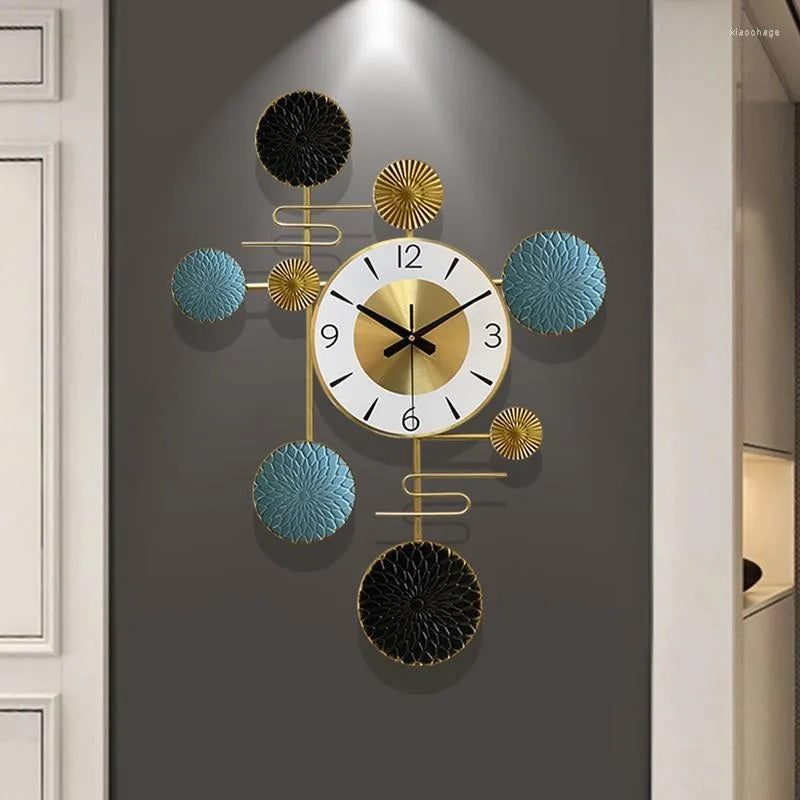 Clock With Multiple Circles 22*31