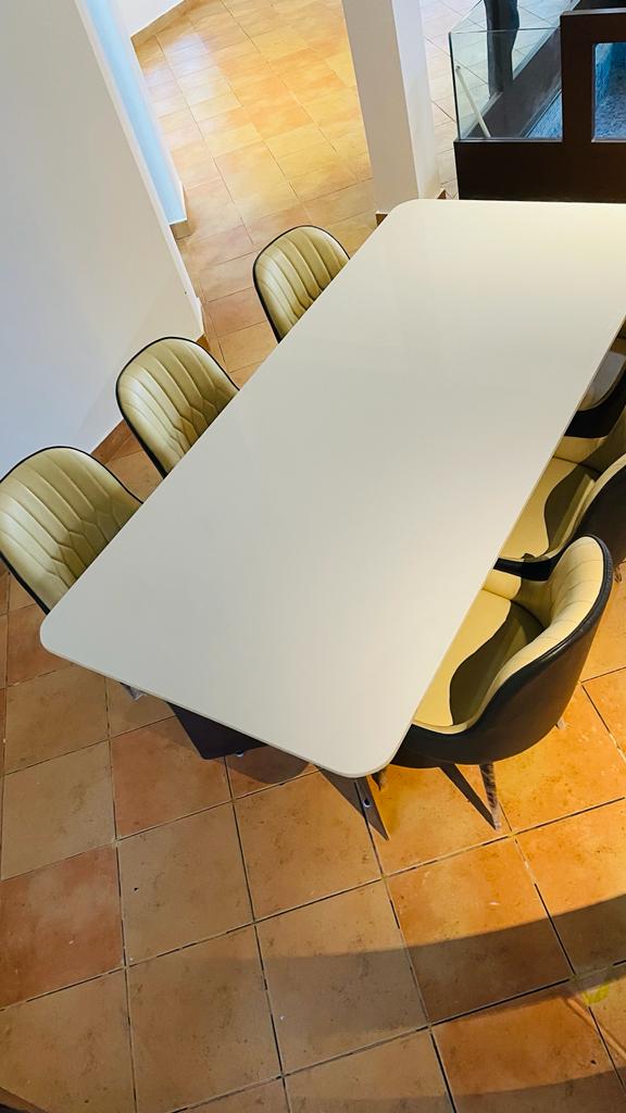 6 Seater Dining Table 72*42*30