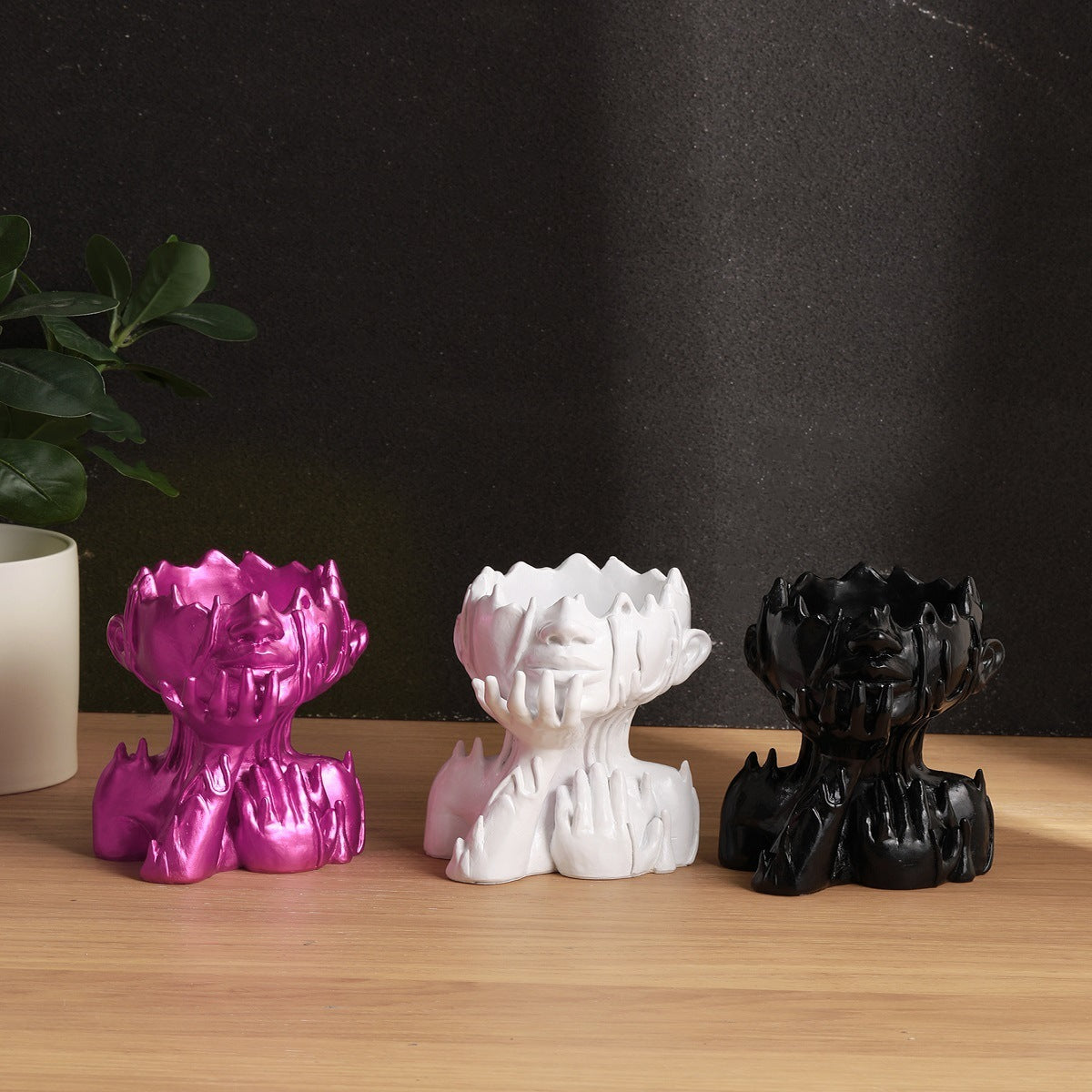 Resin New Goddess Head Flower Pot Home Garden Decoration Melting Woman Medusa Face Flower Pot Garden Decoration Ornaments