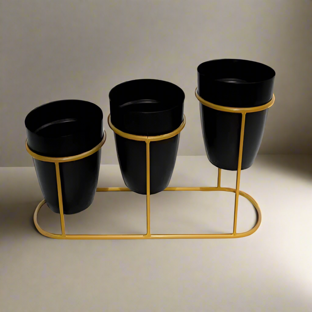 Three Metal Pots with Stand 38*12