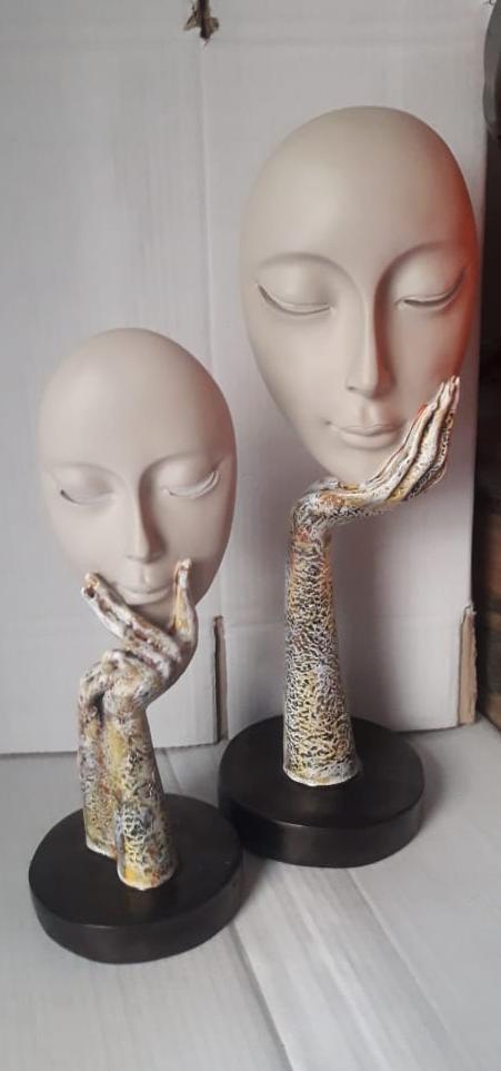 Cream color Polyresin Abstract Face-V Home Decor