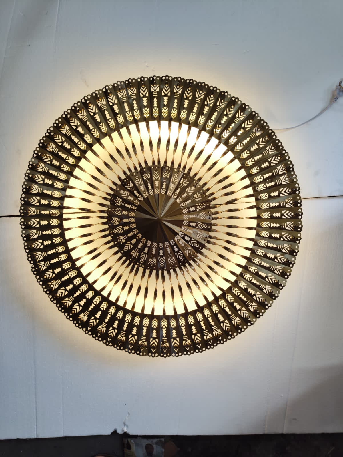 Golden Sun Wall decor 24*24-V Home Decor