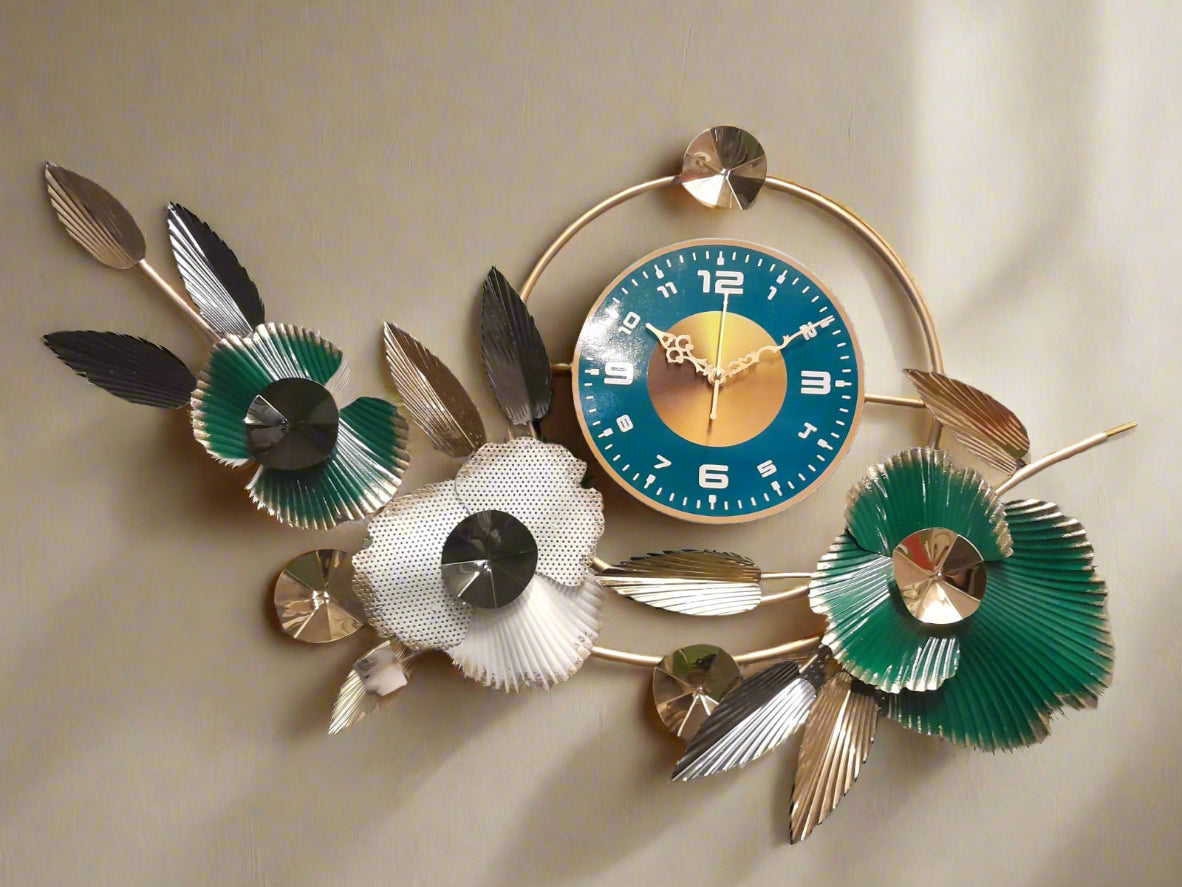 Green Upstangig Wall Clock 34*18
