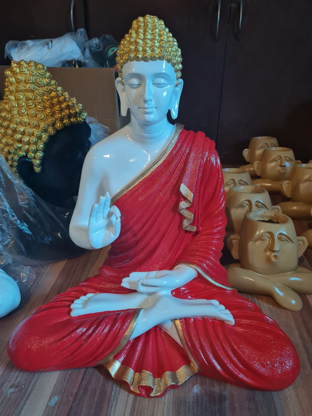 White Red Polyresin Fiber Buddha Statue 12*24-V Home Decor