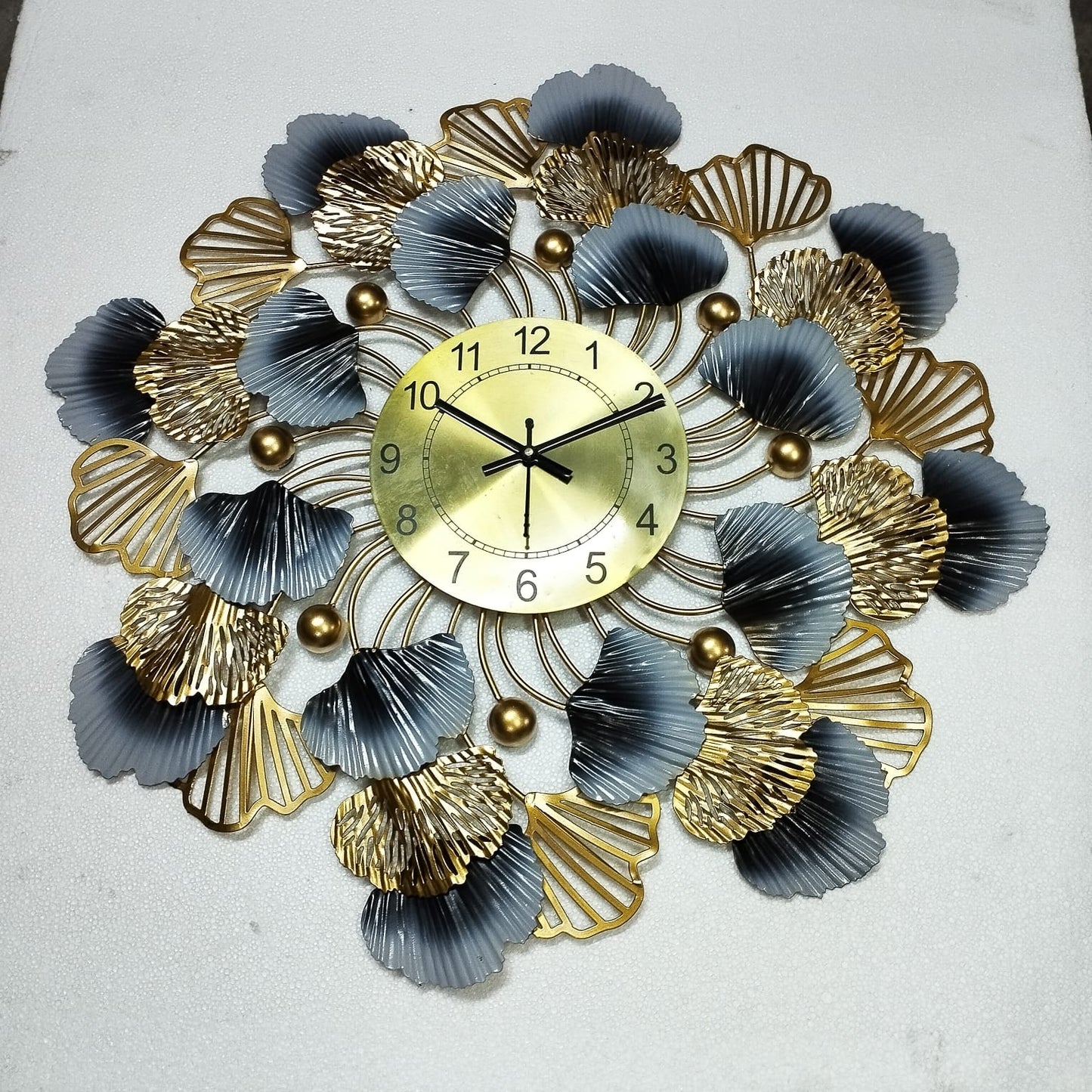 Lily Leaf Clock 24*24*2-V Home Decor