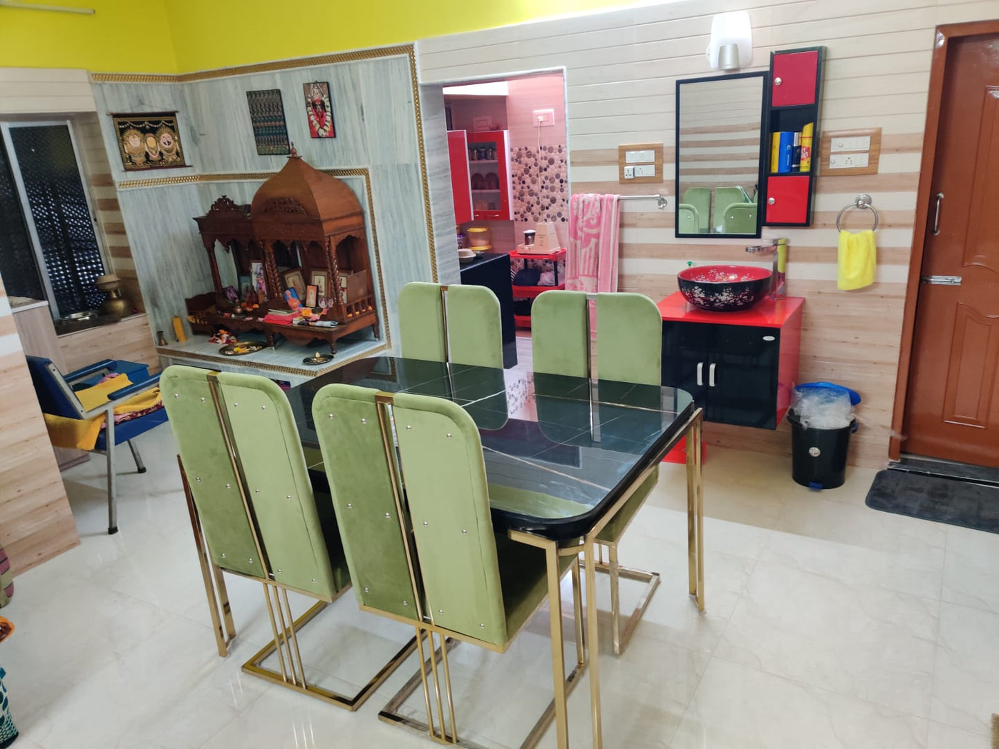 Dining Table With 4 Chairs 56*30*30