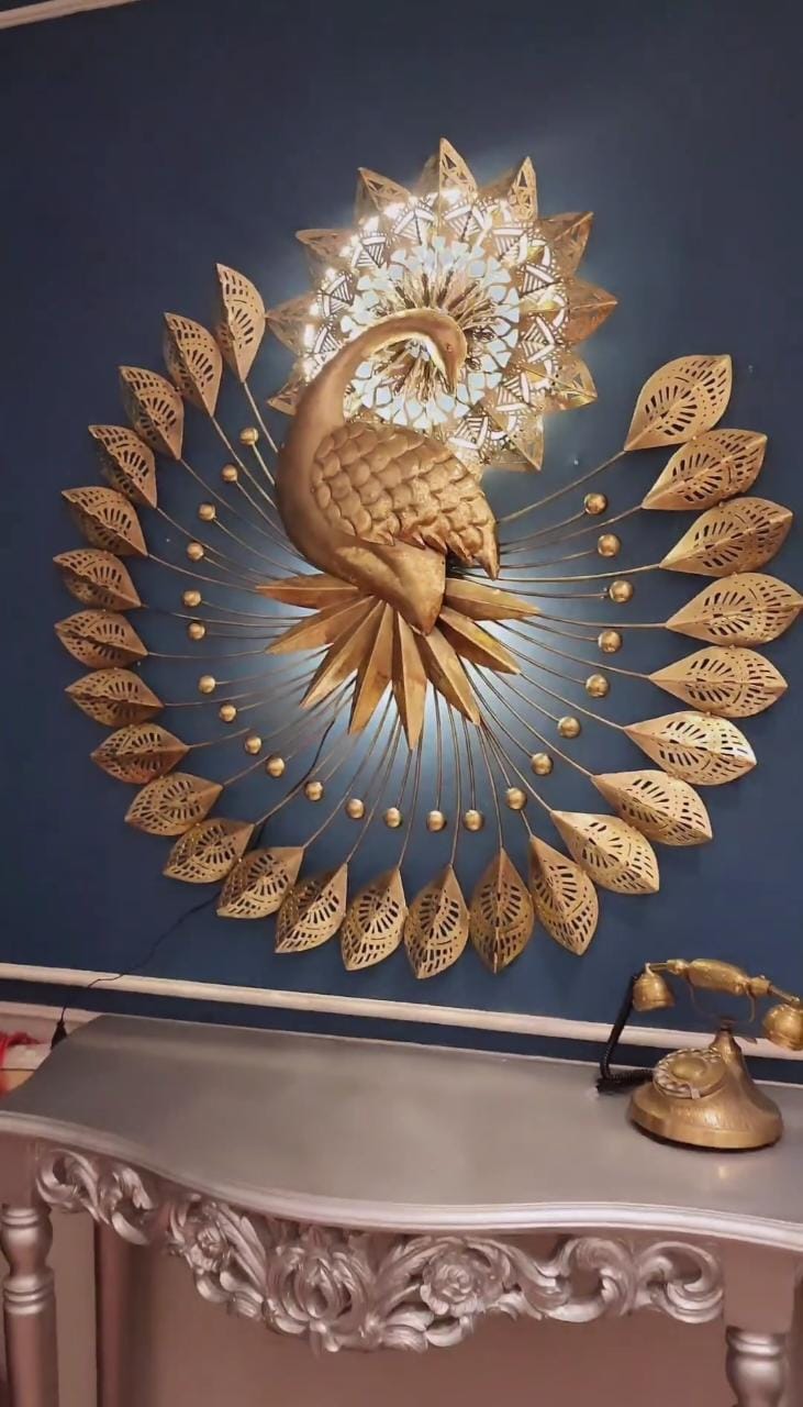 Metal Round LED  Peacock 41*44*3