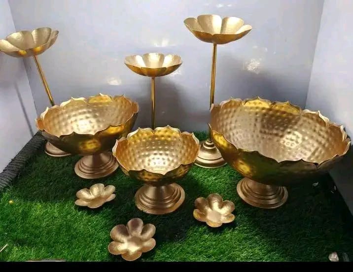 Lotus Urli With Lotus Stand 12*10*8