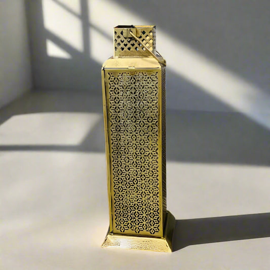 Medium Square Vase 9*9*37