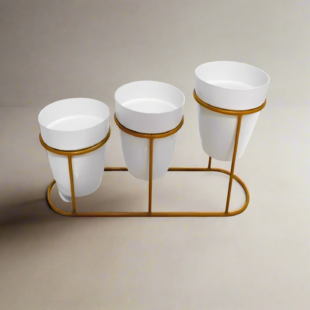 Three White Metal Pots with Stand 38*12