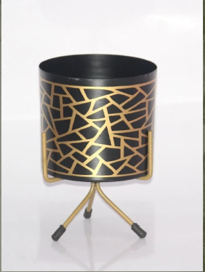 Diamond shape planter with golden color stand 13*13*16*1