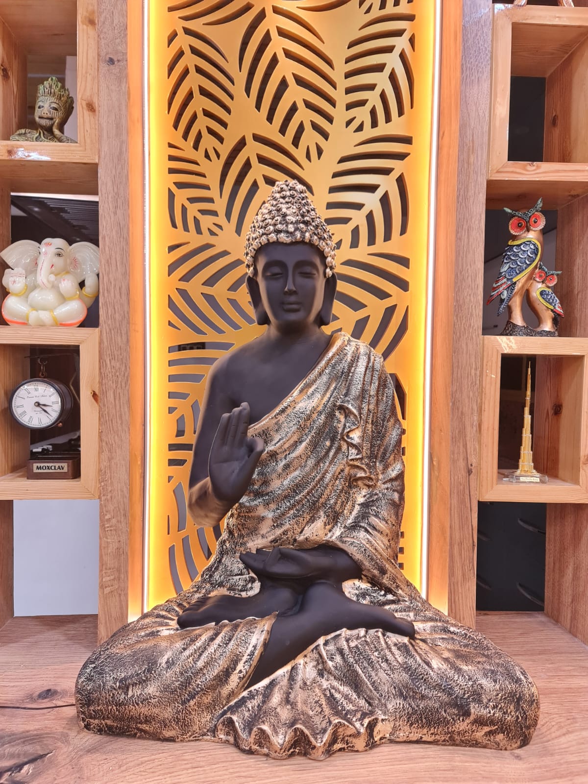 Golden Gray Color Polyresin Buddha Statue 24*36