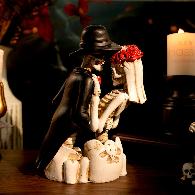 Couple Skull Resin Gothic Style Romantic Couple Ornament