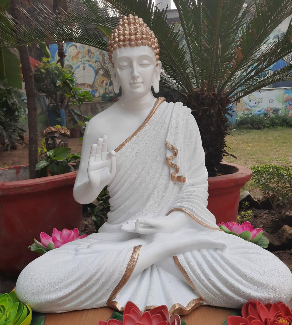 Golden Pure White Polyresin Fiber Buddha Statue 12*24