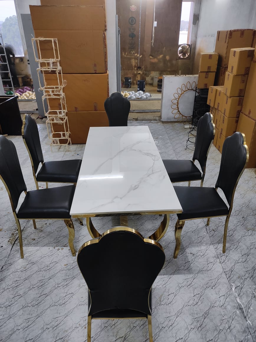 Dining Table With 6 Black Chairs 30*30*72