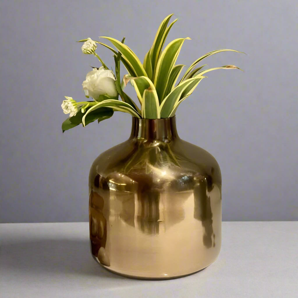 Golden Color Vase 7*8*7