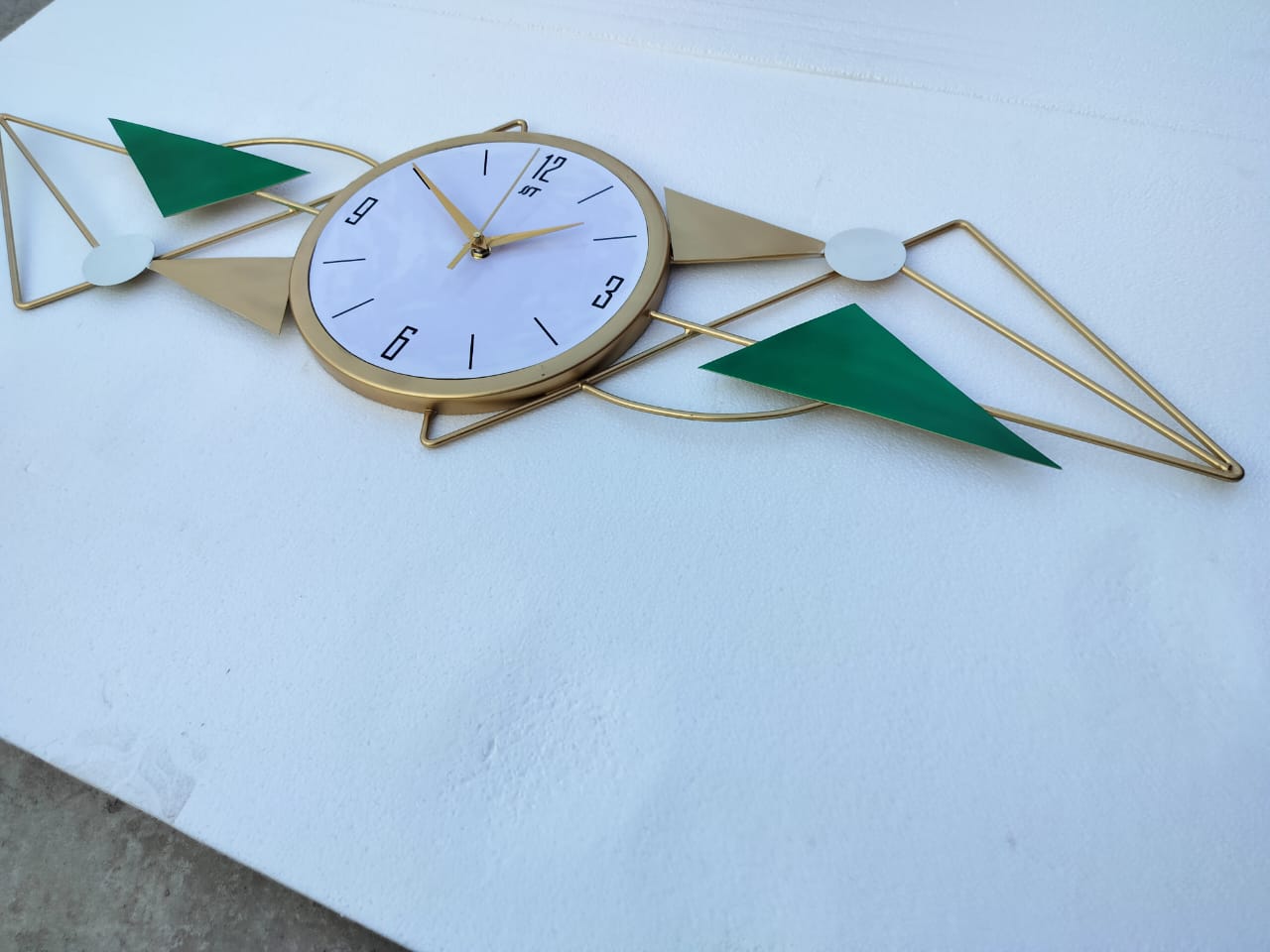 Horizontal Wall Clock 12*37
