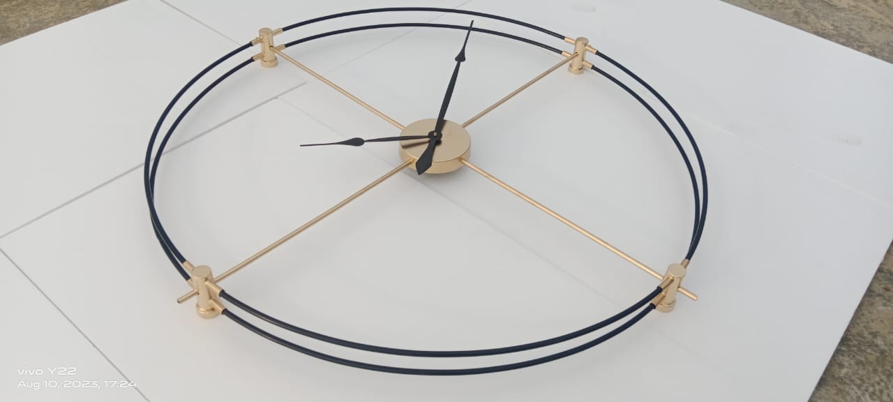 Black Double Pipe Clock With Golden Strings 24*24