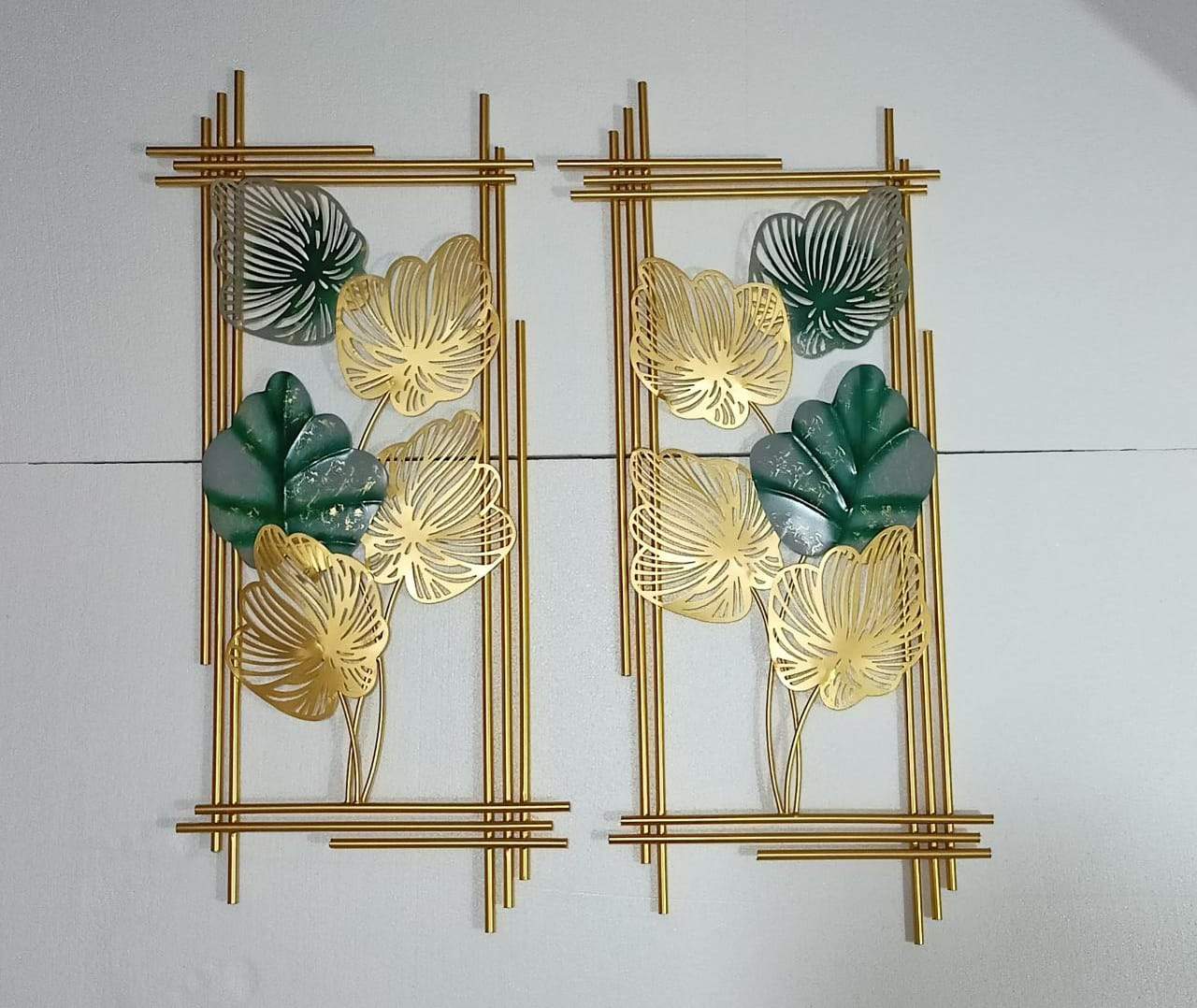 Leaf wall frame decor 34*15