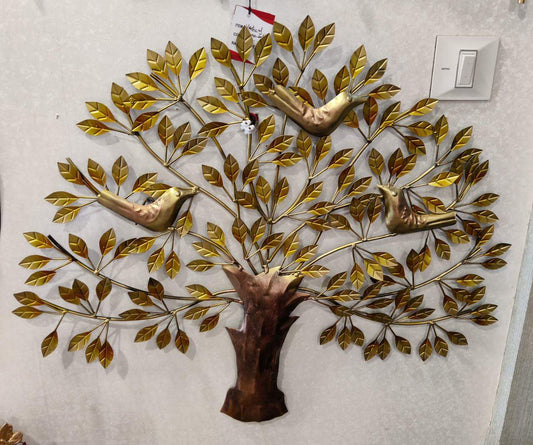 Metal Tree With Birds 28*28