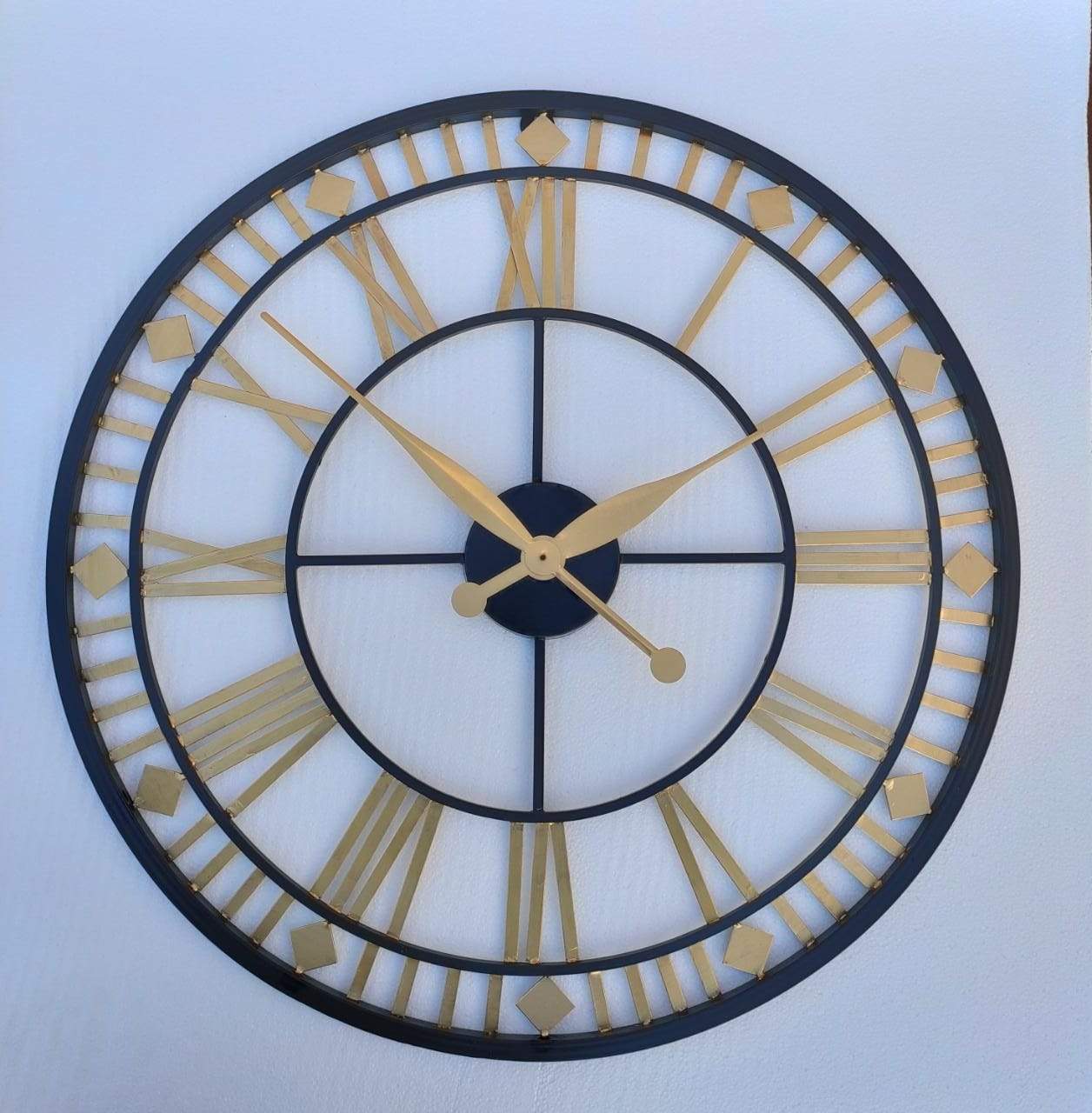 Golden Black Roman Clock 24*24