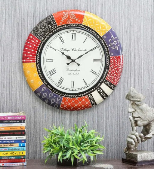 Wooden Hand Painted Wall Clock 18*18-5