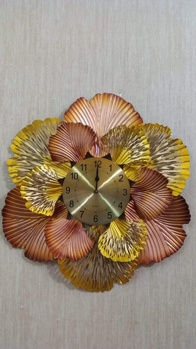 Golden brown leaf clock 24*24 - V Home Decor
