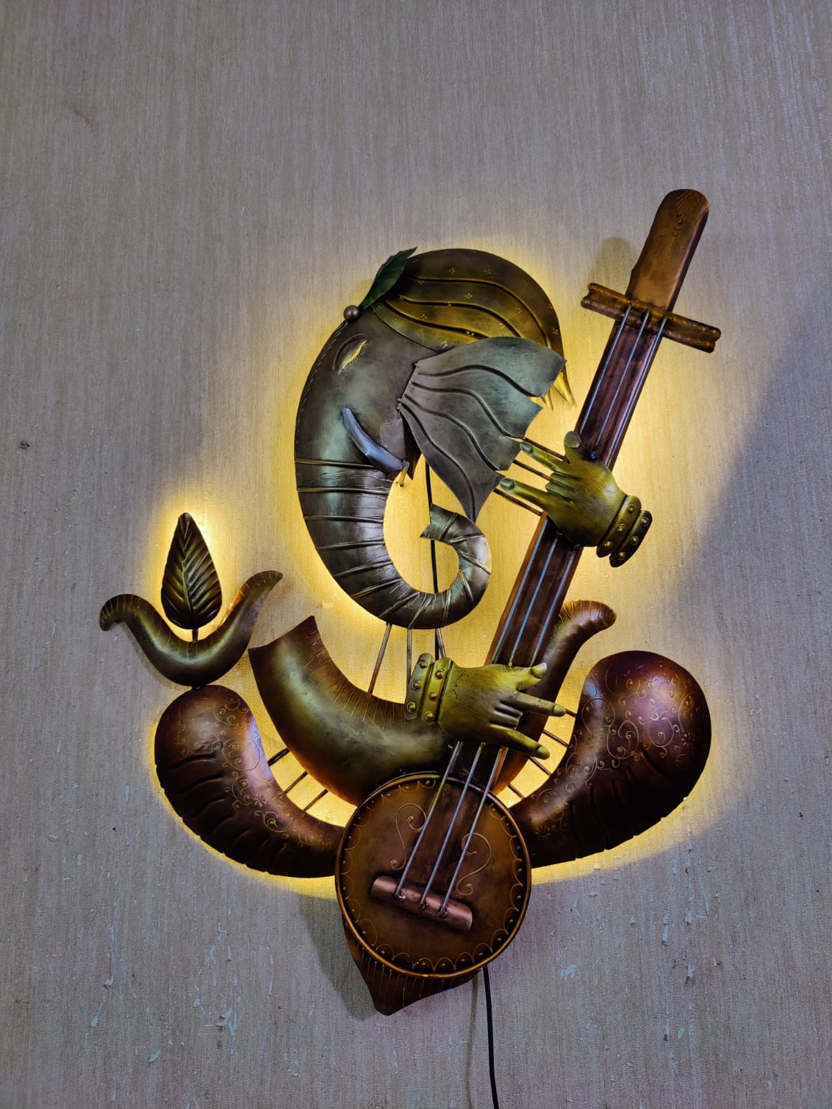 Small Tanpura Ganesh 34*25