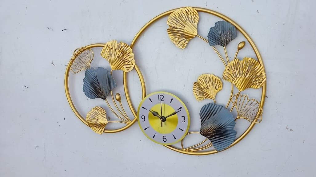 Ginkgo Ring Clock  20*30