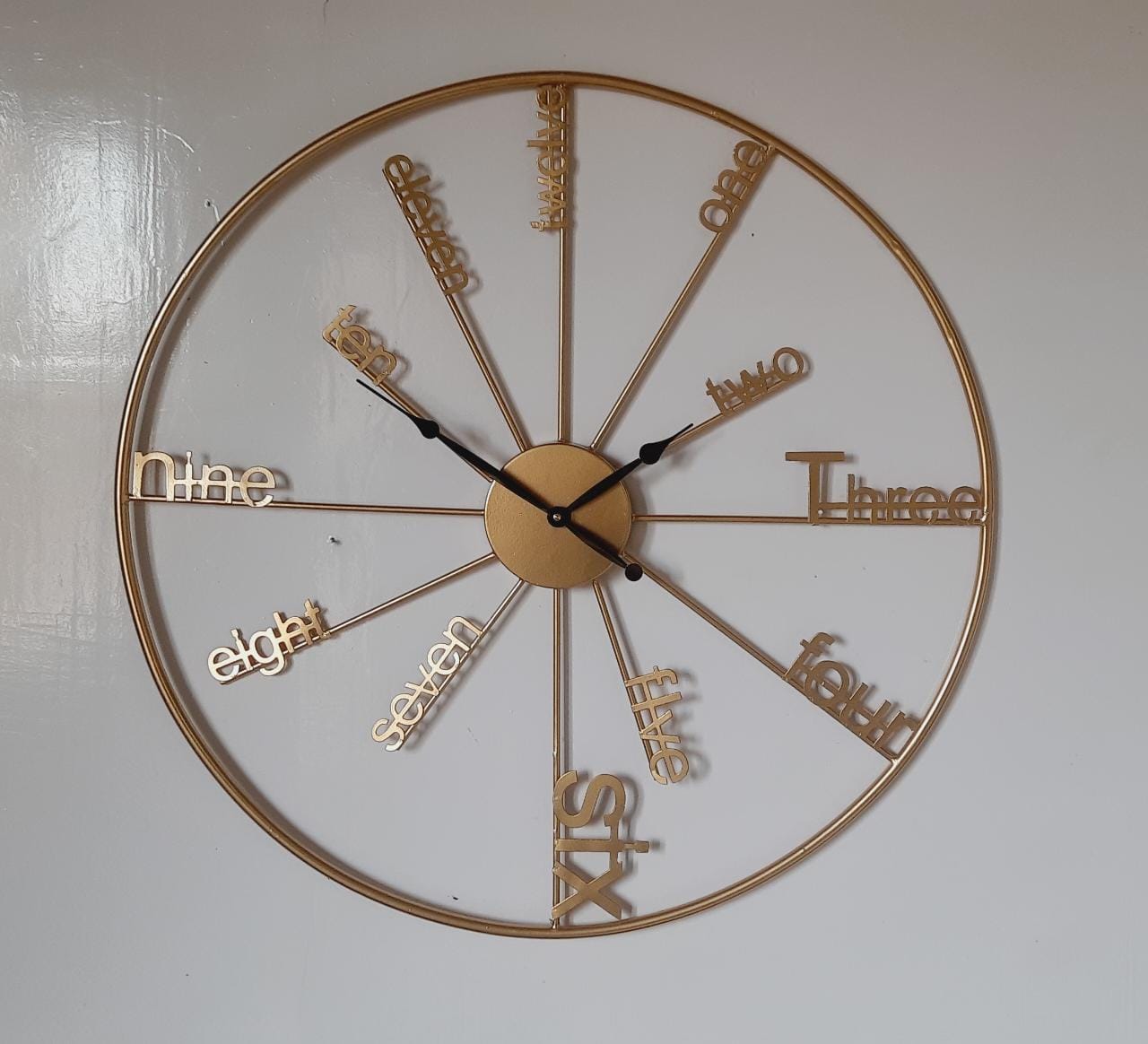 Large And Lavish Wall Clock 24*24